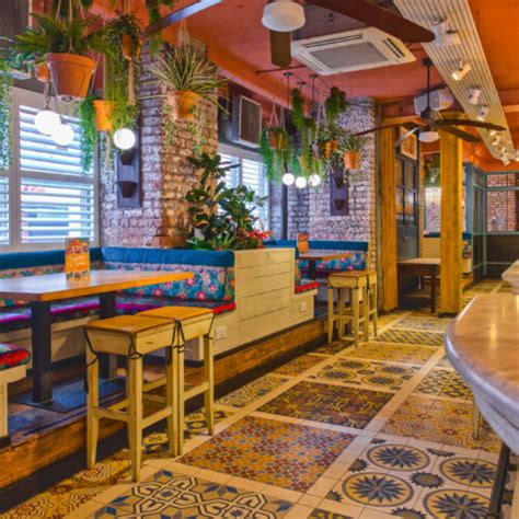 Find a Bar & Restaurant Near Me - Revolución de Cuba