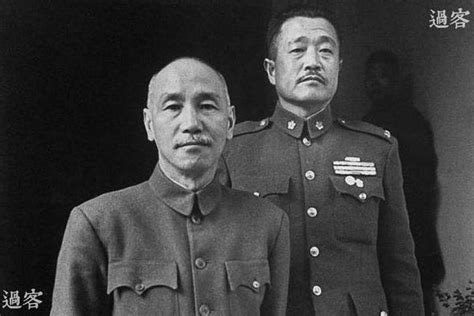 蒋介石爱将刘峙一月狂退千里，却提升战区副总司令