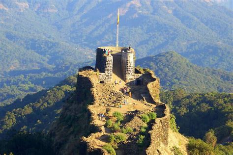 This is why you should visit Maharashtra’s Raigad Fort | Times of India ...