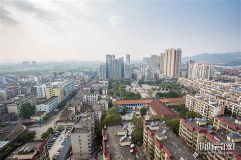 广西柳州市“百里柳江”柳东沿岸滨水空间详细规划设计