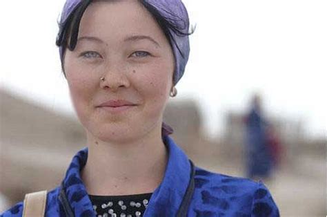 Mongolian People with Blue Eyes 的图像结果