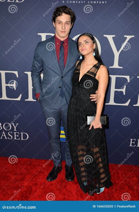 Josh Scherer & Guest editorial image. Image of premiere - 166633020