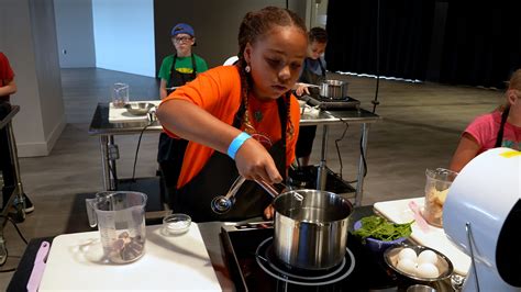 Cincinnati Museum Center to offer Julia Child cooking classes in 2025