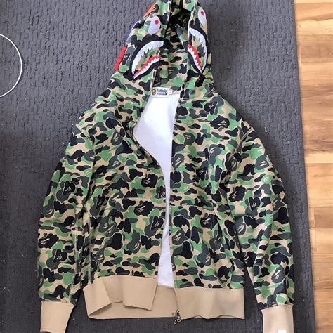 Green bape hoodie Size large great condition Ships fast | Depop
