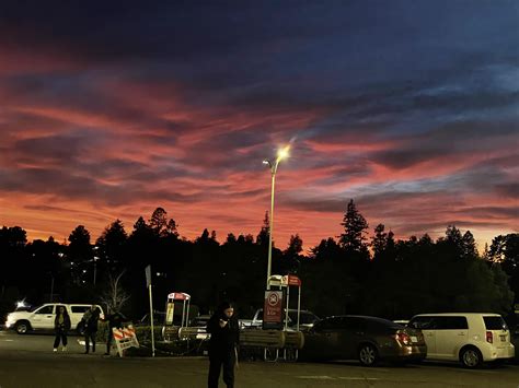 Oakland Hills, CA in a Safeway parking lot. Unedited colors. : r/SkyPorn