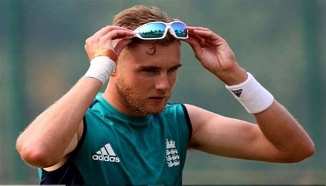 Stuart Board: 'স্লো ওয়াই-ফাই, নেটফ্লিক্স দেখতে পারিনি!' ভারতে তিক্ত ...