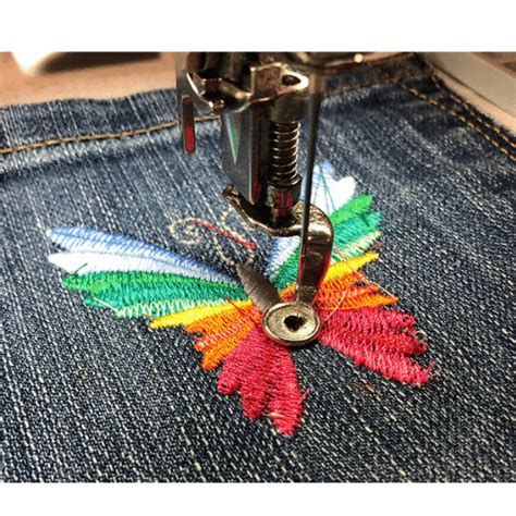 How to Embroider Using a Computer 的图像结果