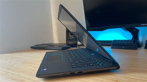 Alienware M16 R2 2025 Review 的图像结果