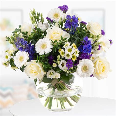 Flower Bouquet Constanze buy with fast delivery in the store Get Flower