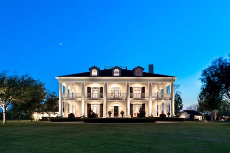 Southern Plantation Style House Designs | knauki