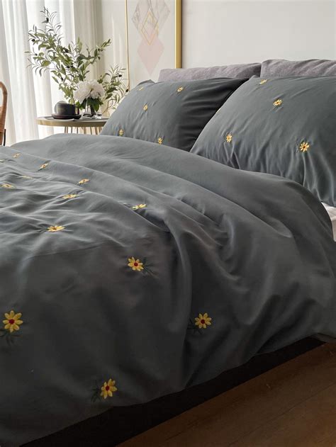 Daisy Embroidery Duvet Cover Set - Floral Bedding
