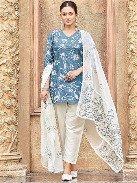 Floral Embroidered Thread Work Straight Kurta With Trousers & Dupatta ...