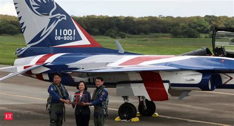 Taiwan unveils 'Brave Eagle' to take on China - Taiwan unveils new jet ...