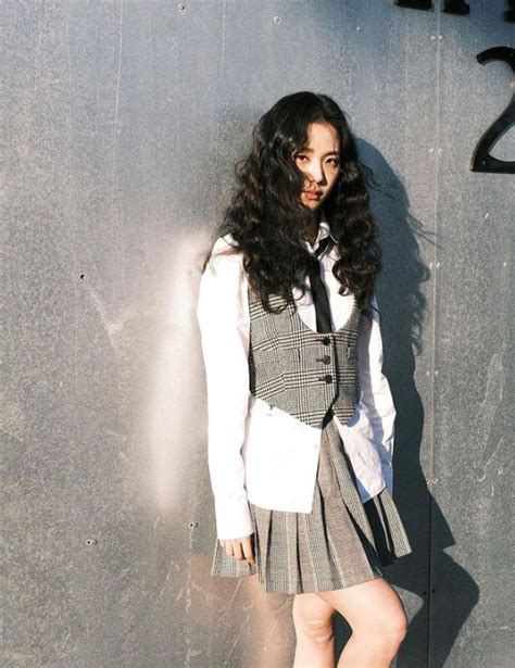 Take some fashion inspiration from BLACKPINK's Jisoo