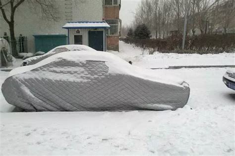 暴雪天开车前要除雪，方法不对会把车废了，关键是保险不赔_搜狐汽车_搜狐网