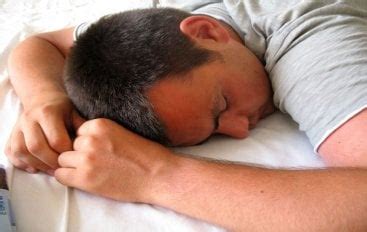 New Study Reveals Complex Relationship Between Sleep, Depression - BW ...