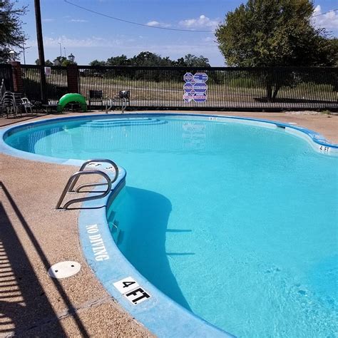 RODEWAY INN (Weatherford, Texas) - Hotel Reviews, Photos, Rate ...