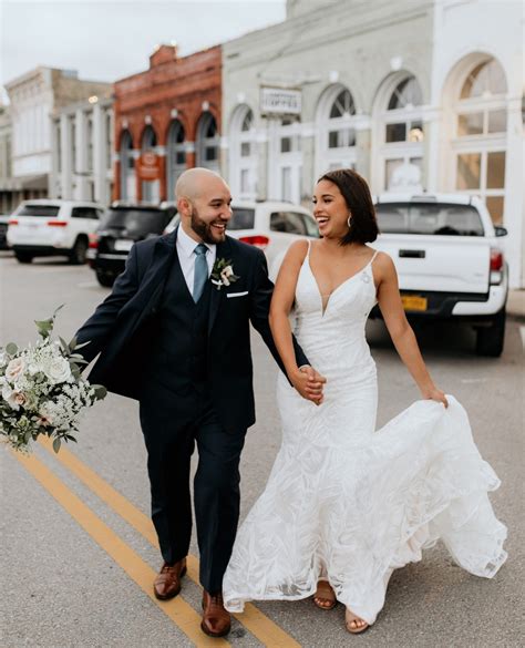 Rezultat imagine pentru Little Bride Commercial