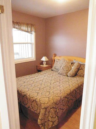 BEST VIEW EFFICIENCY UNITS (Bay Bulls) - Campground Reviews & Photos ...