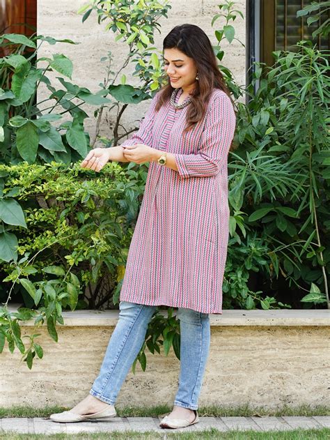 Lux Vertical Short Kurta