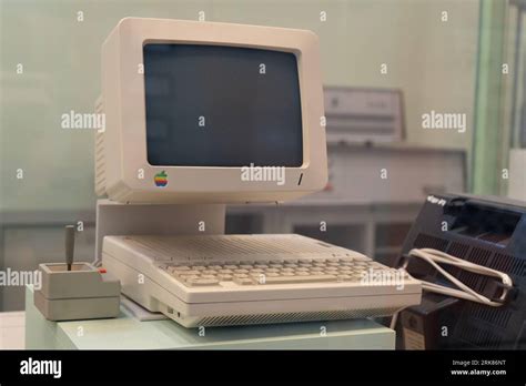 The Earliest Computer 的图像结果