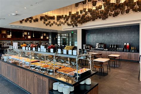 Inside the new Amex Centurion Lounge in DC's Reagan National Airport ...