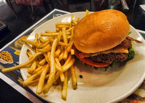 Calories Steak And Shake Burger at Zoe Burdett blog