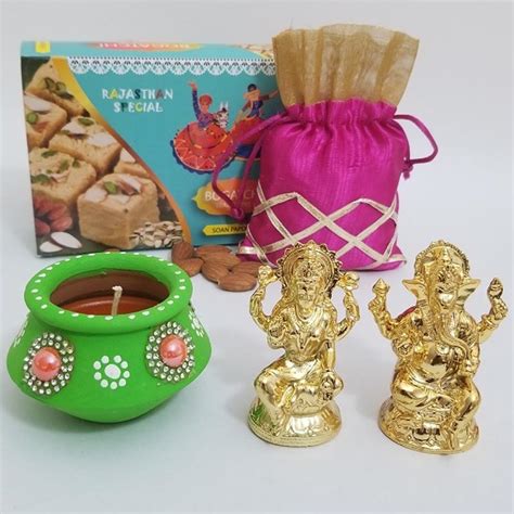Send Perfect Diwali Hamper Online - DW23-111477 | Giftalove