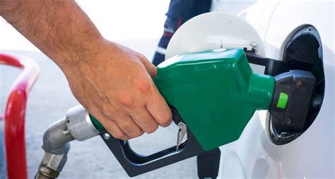 PCM Powertrain Control Module On A2003 Chevy Malibu 的图像结果