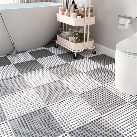 Stay Safe & Stylish! Non-Slip PVC Bath Floor Mat