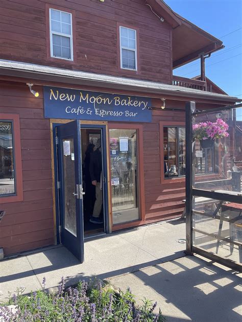 New Moon Bakery