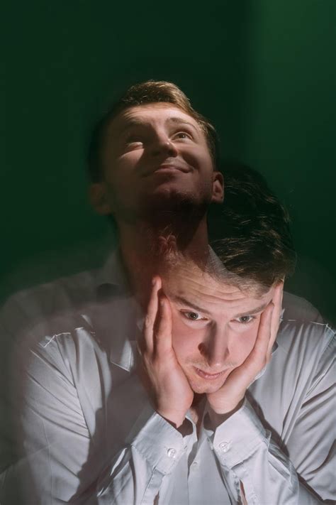 Bipolar Photos - Download Free High-Quality Pictures | Freepik