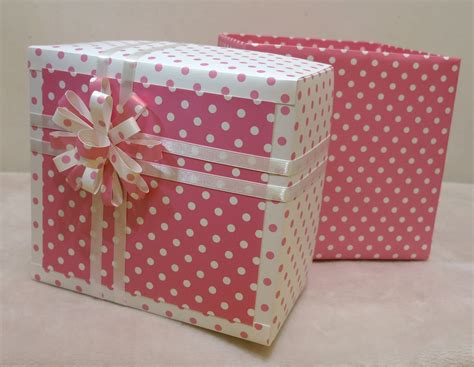 OnlyOne 我們的心用設計大聲說 客製化禮物盒設計: 客戶訂製禮物盒賞析 可愛粉紅禮物盒