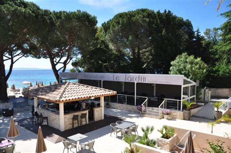 HOTEL DE LA PLAGE (Le Lavandou) - Hotel Reviews & Photos - Tripadvisor