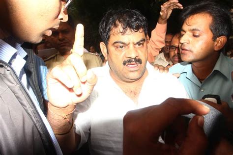 Agitated man ousted from Kejriwal's PC after creating ruckus - India Today