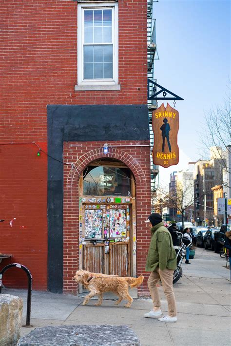 15 BUSTLING Bars in Williamsburg (To Get Your Drink On)