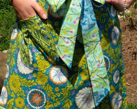 Apron Pattern PDF Sewing Tutorial DIY Sewing Hostess Apron With Ladybug ...