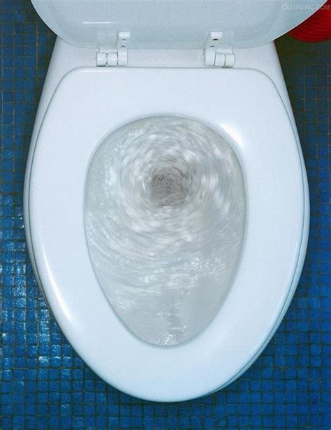 日本变态的“厕所文化”，从不刷马桶，依旧没尿垢，还自带清香凤凰网凰家尚品_凤凰网