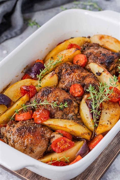 This Mediterranean Chicken Thighs recipe is one very delicious who ...