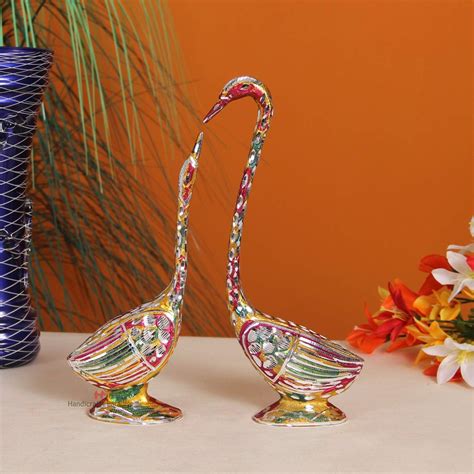 Handicrafts Paradise Pair of Kissing Swan/Duck Home Decor Showpiece in ...