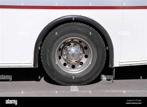 Bus Wheel 的图像结果