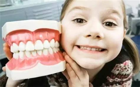 孩子换牙，长出的牙齿很丑、不整齐怎么办？