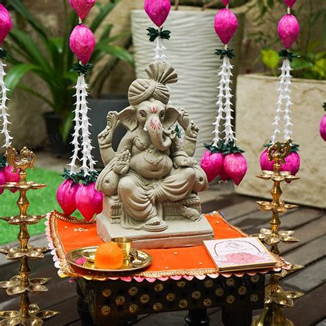 Buy 1FEET Lalbaugcha Raja Eco-Friendly Ganpati | Plant-A-Ganesha Online ...