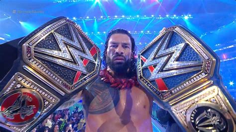 Pin by LindaRose Flores-Hidalgo on ROMAN TWO BELTS | Roman reigns ...