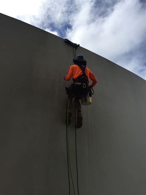 Rezultat imagine pentru Hi-Rise Window Cleaning