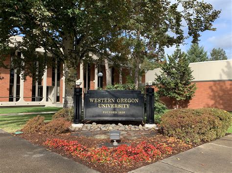 Western Oregon University 西奧勒岡大學 - ISC國際學生中心 ISC國際學生中心 美國