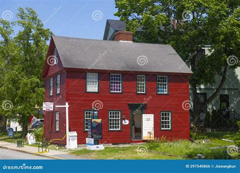 Ipswich Historic Town Center, Ipswich, MA, USA Editorial Photo - Image ...