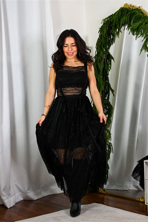 AW.Bridal Review: Custom-Fitted Dresses Perfect for Any Occasion