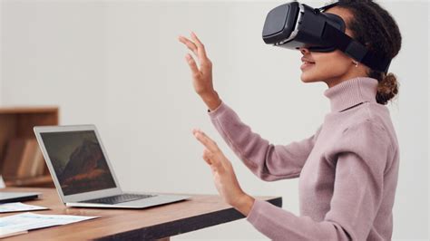 Colleges with Virtual Reality Program 的图像结果