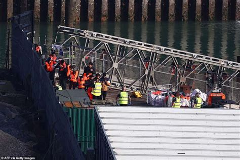 First migrants arrive in Britain under Labour's 'one in, one out' deal